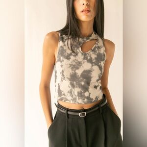 Oak + Fort Cropped Tank With Cut-out